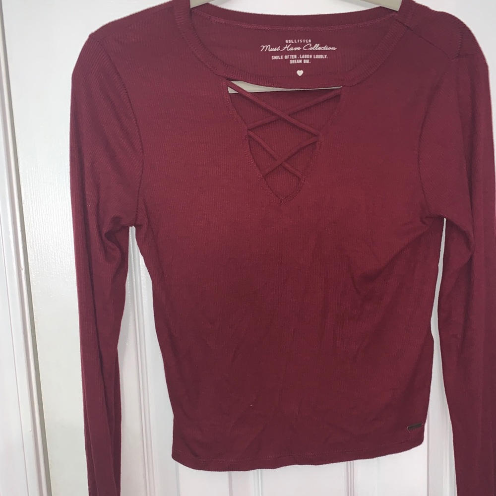 Hollister long sleeve T-shirt